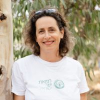 דלית ליבק מזרחי, מדריכה מוסמכת רפואת יער